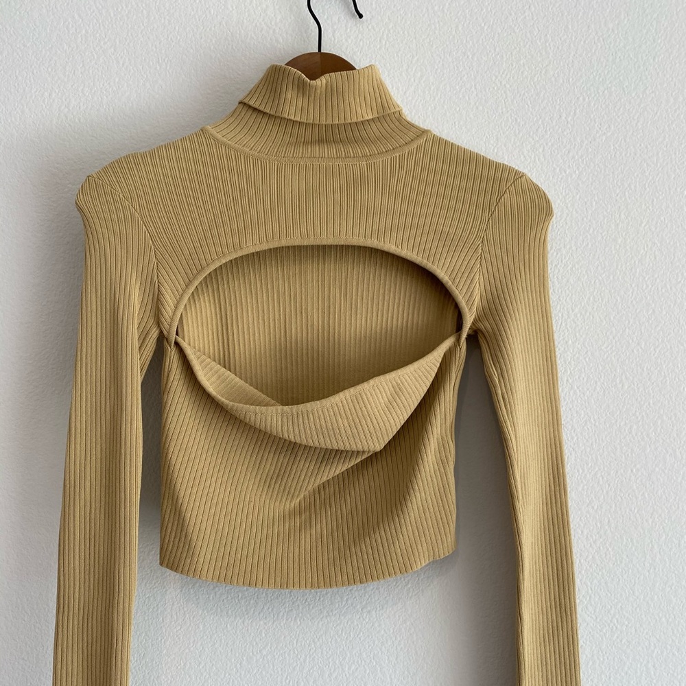 superdown Tasha Cut Out Sweater